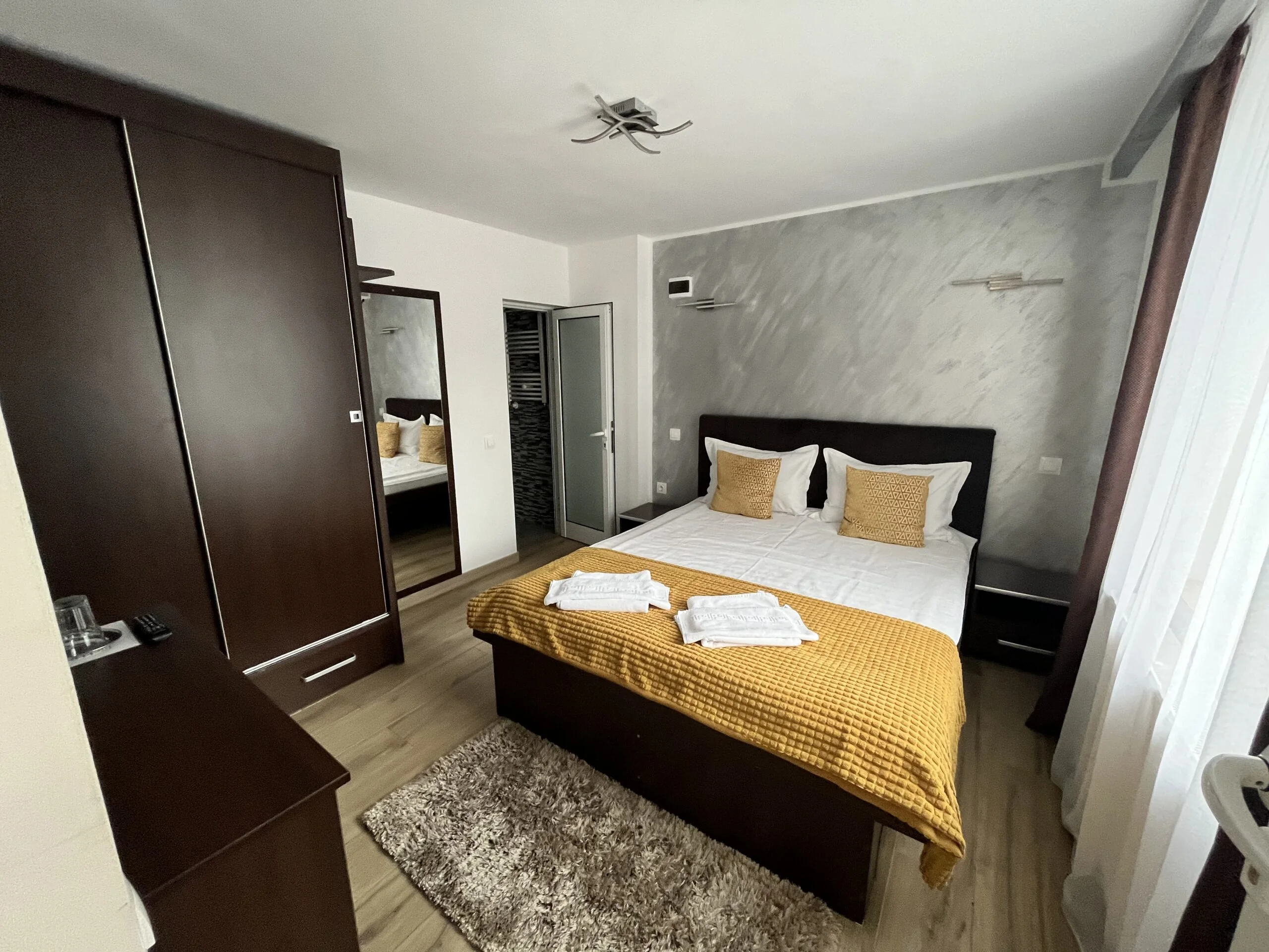 Camera 6 - Camera Dubla Standard Cazare Sinaia